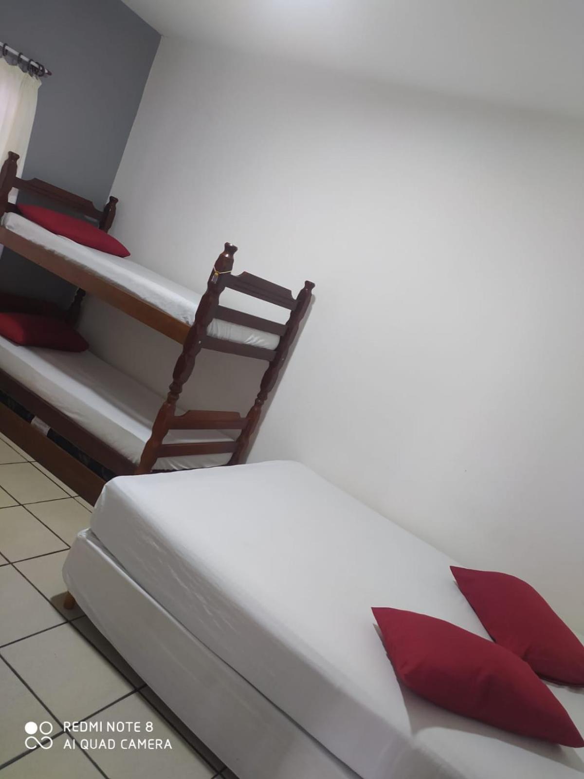 Hostel Praia Centro Itanhaém Quarto foto