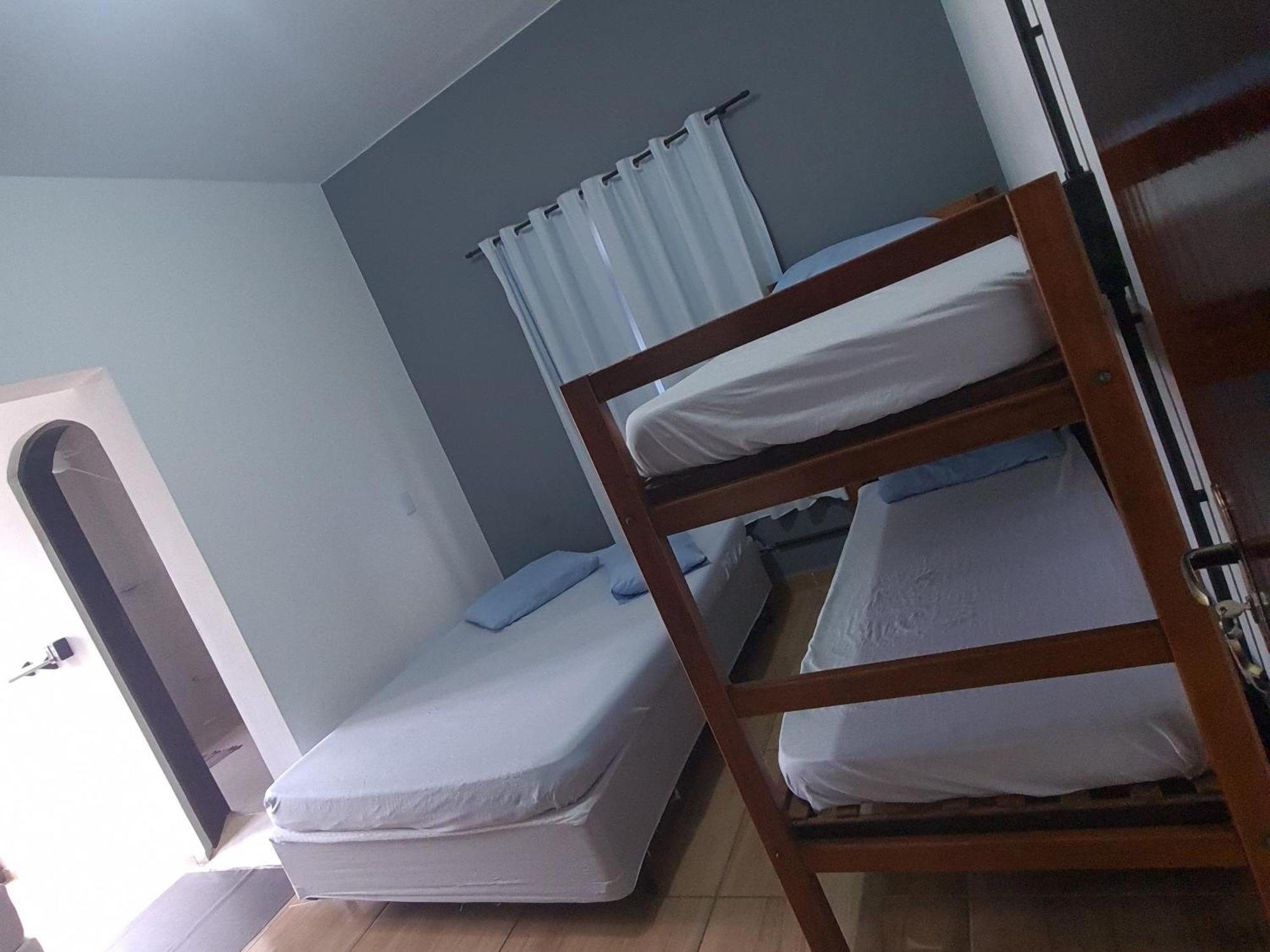 Hostel Praia Centro Itanhaém Quarto foto
